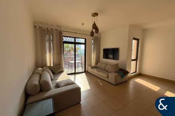 2 + dining | Vacant | Bright | Large layout